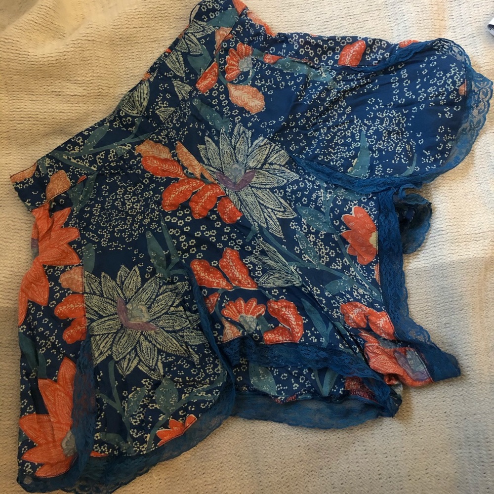 Pins and Needles High Rise Flowy Short.